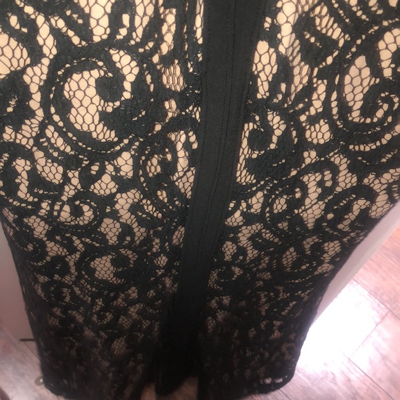 Betsy & Adam Black and Tan A-line Maxi Dress with V-neck for Cocktail - Picture 5 of 7